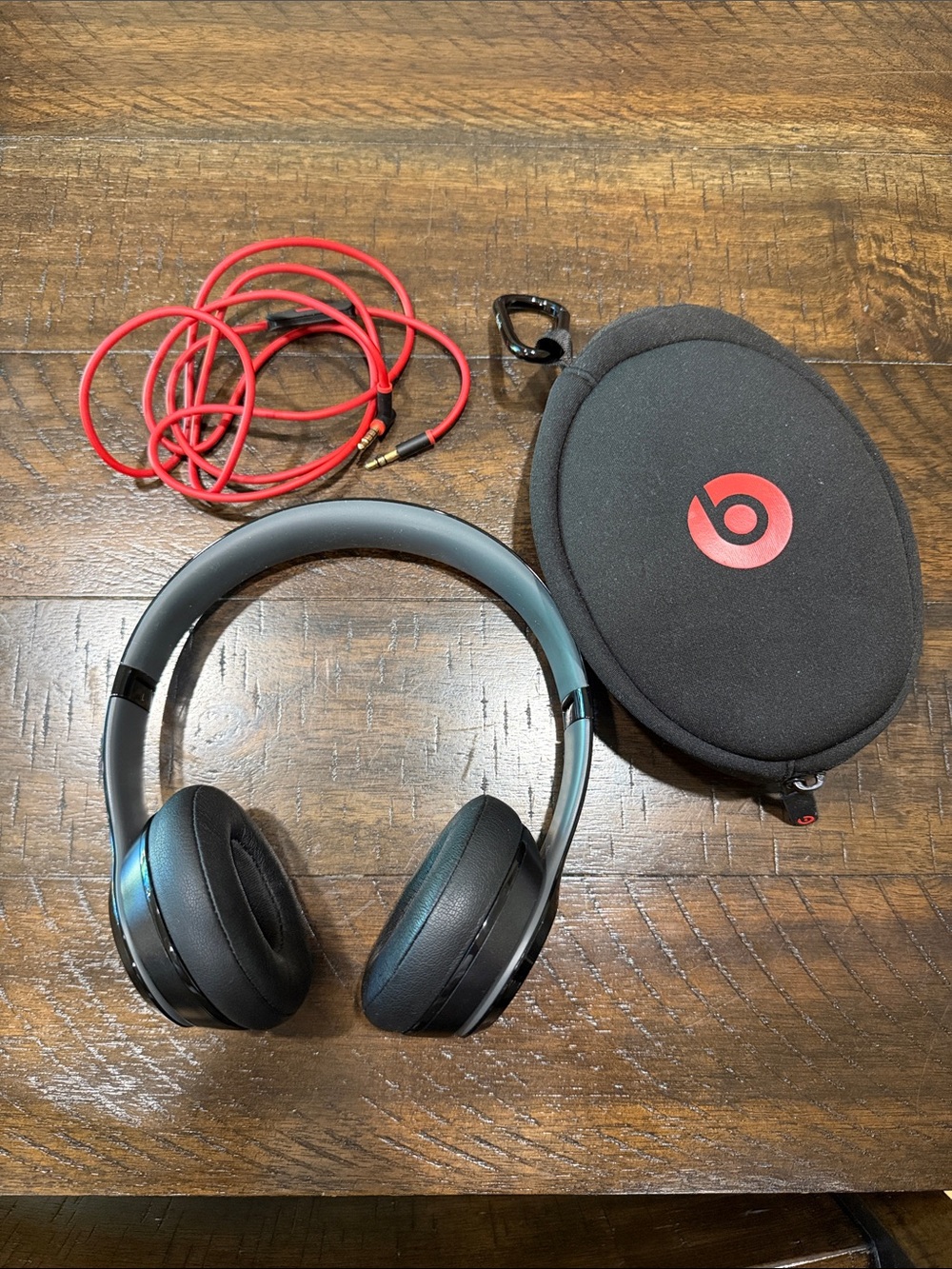 Beats by Dre Solo 2 Headphones with Red Cable and Carry Case. Model B0518